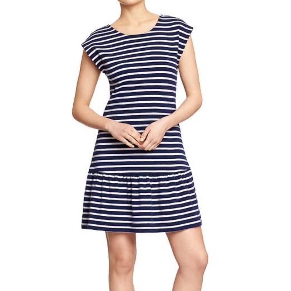 Women’s sleeveless drop waist dress